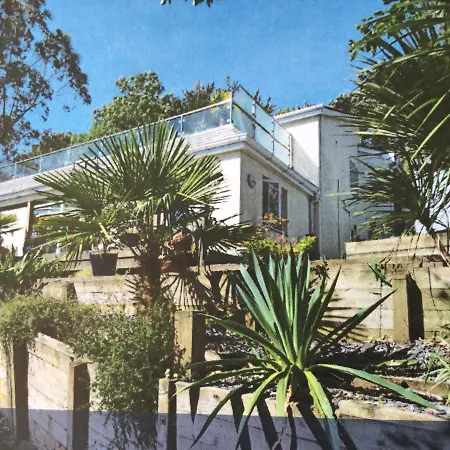 Toppesfield House 4*